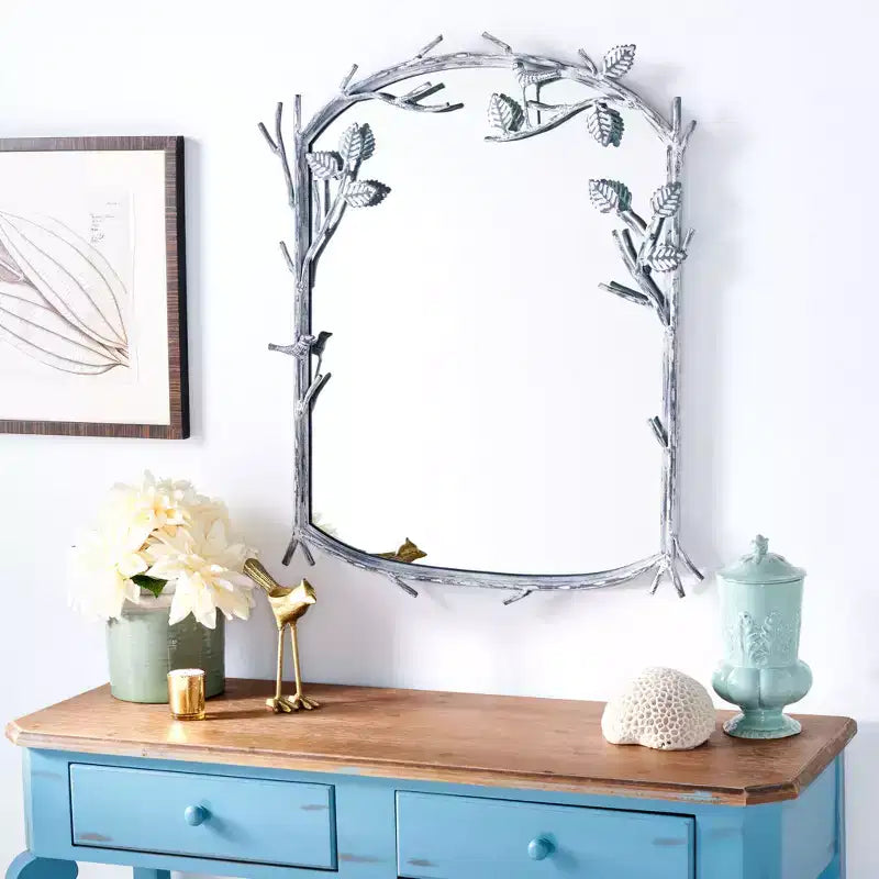 Miroir mural encadré argenté, 61 cm (l) x 77 cm (h), 1 personne