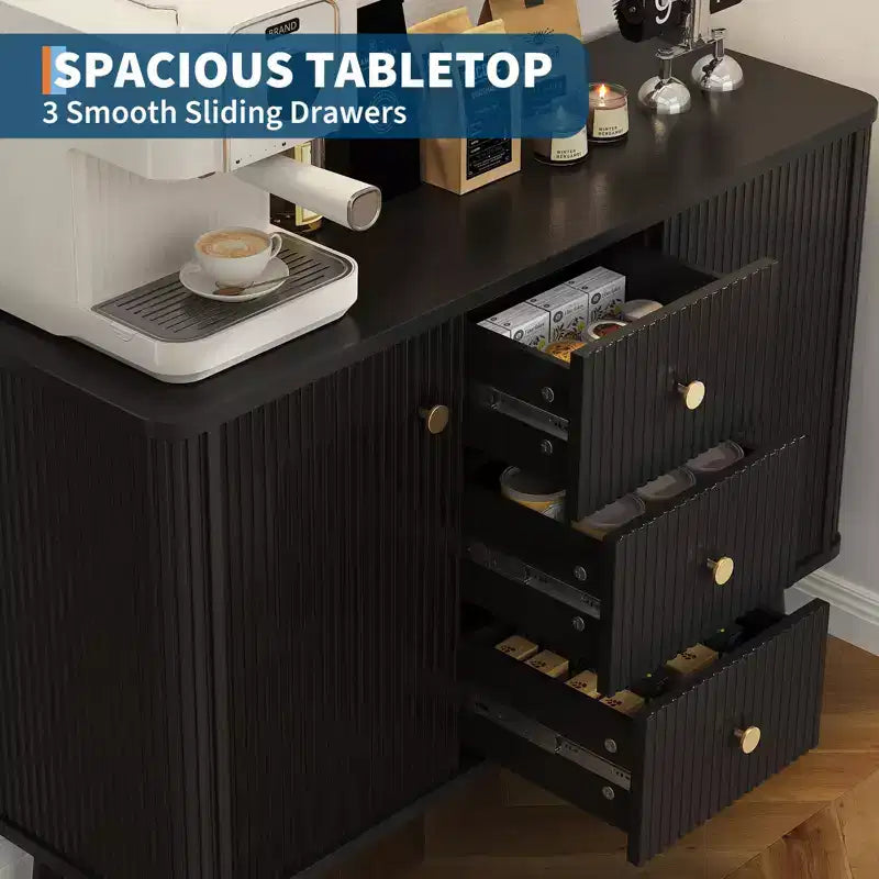 Bahut cannelé marron de 119 cm avec 3 tiroirs et 2 portes – Assemblage par 1 personne