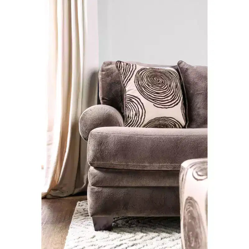 Canapé 3 places en microfibre marron avec coussins décoratifs
