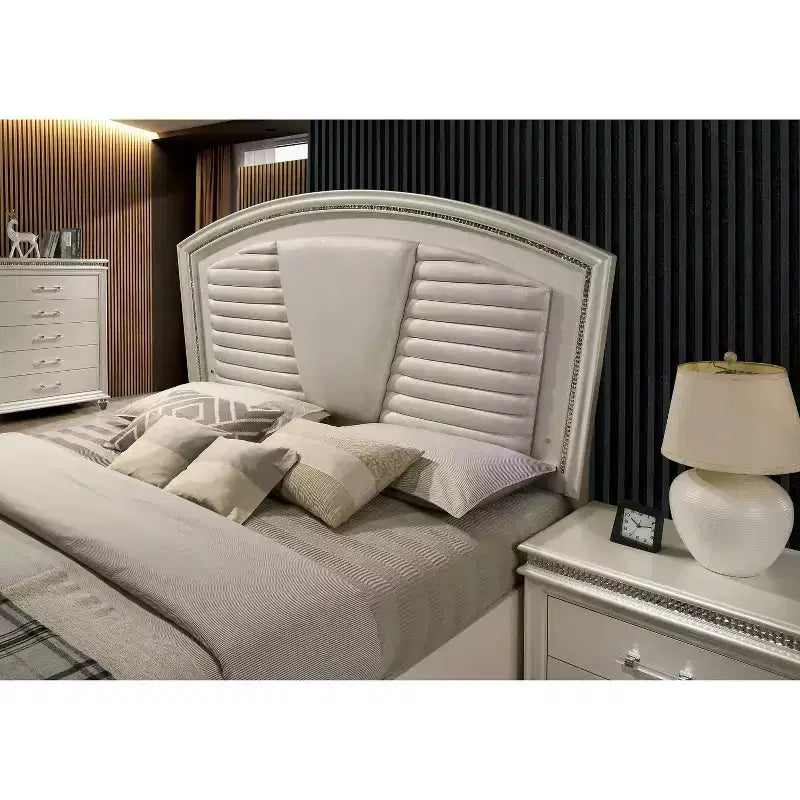 Lit plate-forme King Size California blanc perle avec LED et tiroirs de rangement, 2 personnes