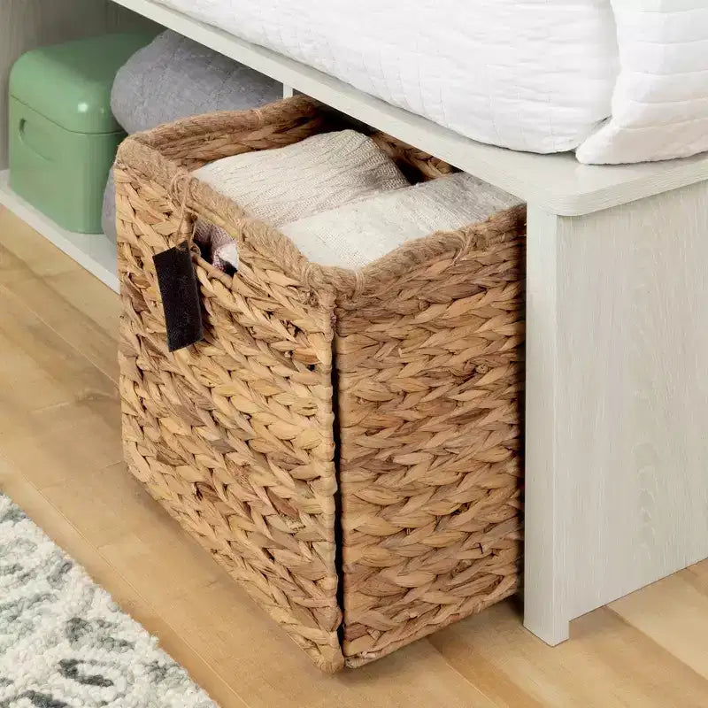 Lit plate-forme de rangement en chêne et rotin avec paniers – Grand lit/Très grand lit, 1–2 personnes